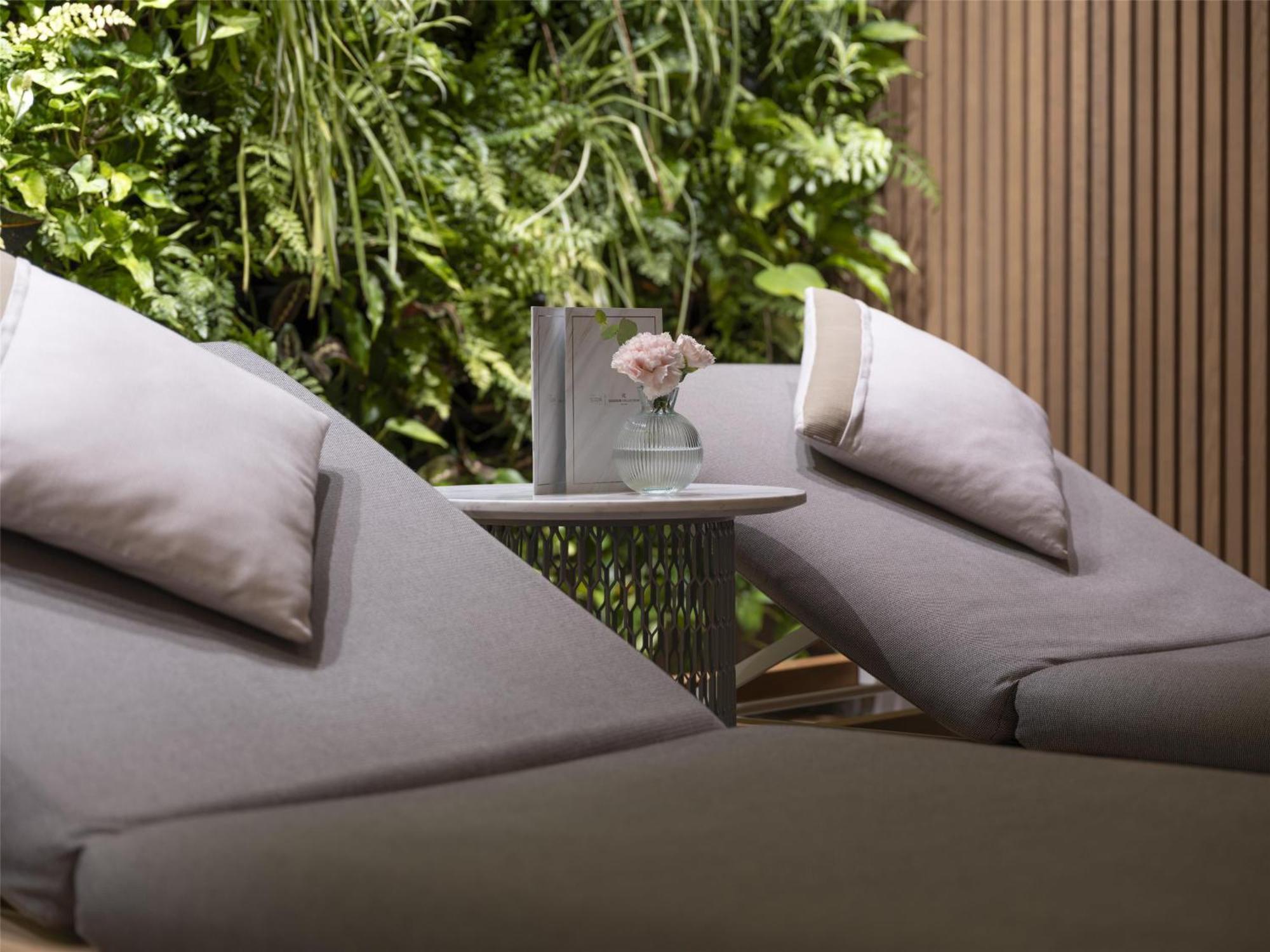 Radisson Collection Hotel, Hotel